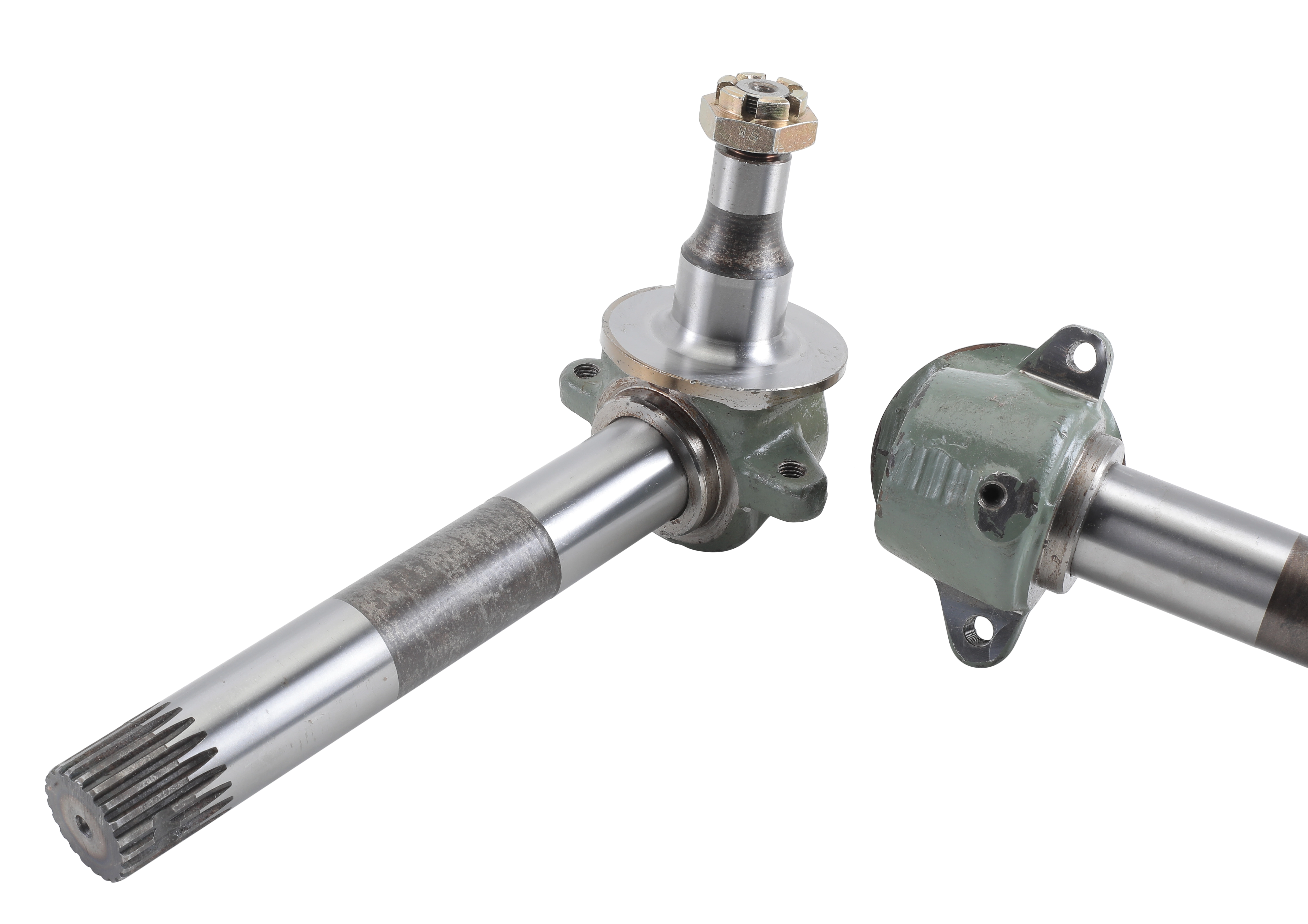 FRONT AXLE FOR GREEN TRACTOR GLOBAL (LEFT)